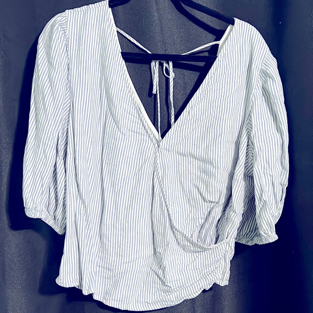Abercrombie and fitch top